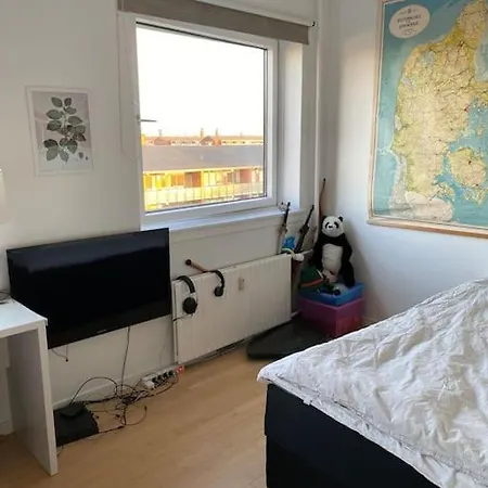 Apartment Beautiful Sunset From 7th Floor! 2bedrooms/balcony/free Parking And Bikes
