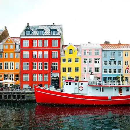 Beautiful Sunset From 7th Floor! 2bedrooms/balcony/free Parking And Bikes * Copenhagen